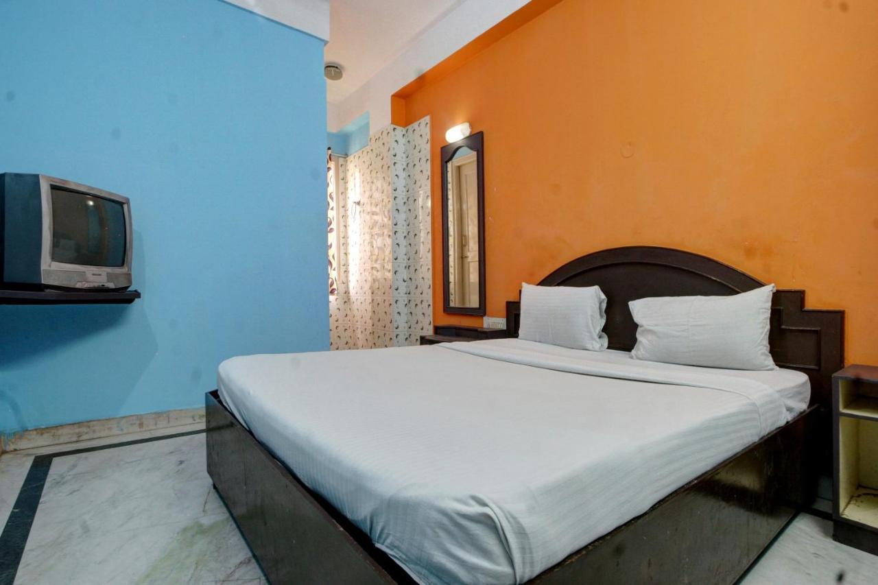 Spot On Radha Krishna Deluxe Lodge Near Cubbon Park Μπανγκαλόρ Εξωτερικό φωτογραφία